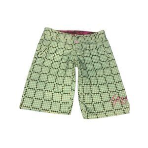 Women’s Ten-80 Kensington green Bermuda boardshorts size 9